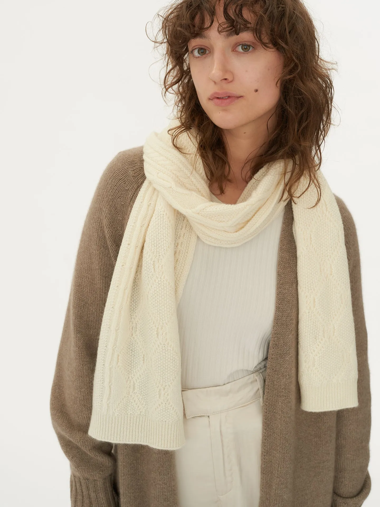 Unisex Cashmere Chunky Cable Scarf Off White - Gobi Cashmere
