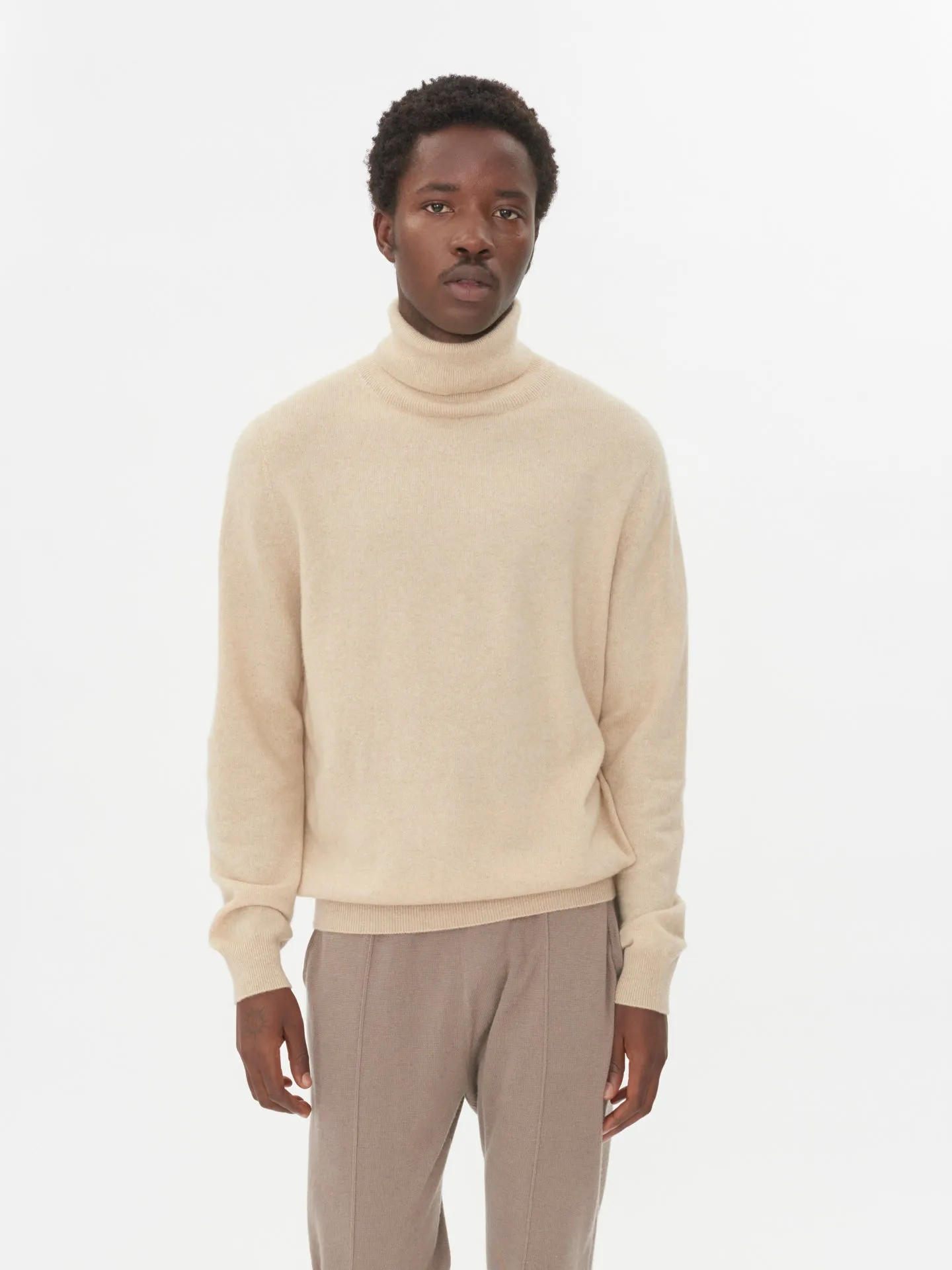 Men's Cashmere Basic Turtle Neck Sweater Beige - Gobi Cashmere
