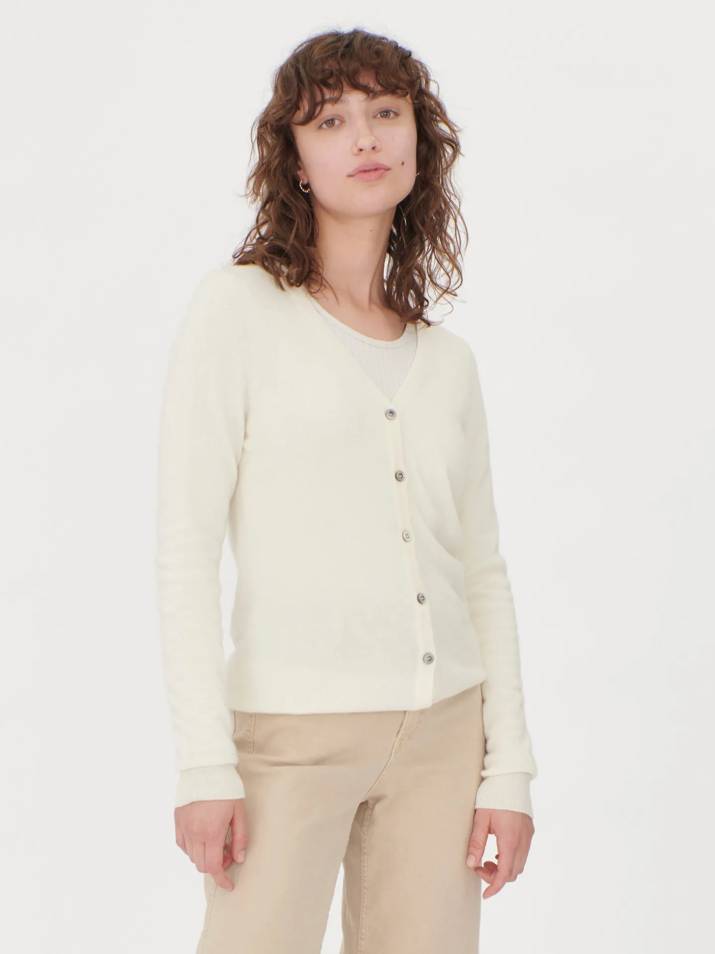 Women's Cashmere V-neck Button Cardigan Marshmallow - Gobi Cashmere
