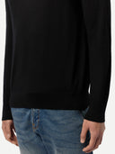 Men Cashmere Silk High Neck  Sweater Black worn by model, detail view on white background