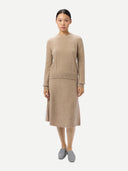 Women's Cropped Crewneck Cashmere Sweater Warm Grey worn by model, front view on white background