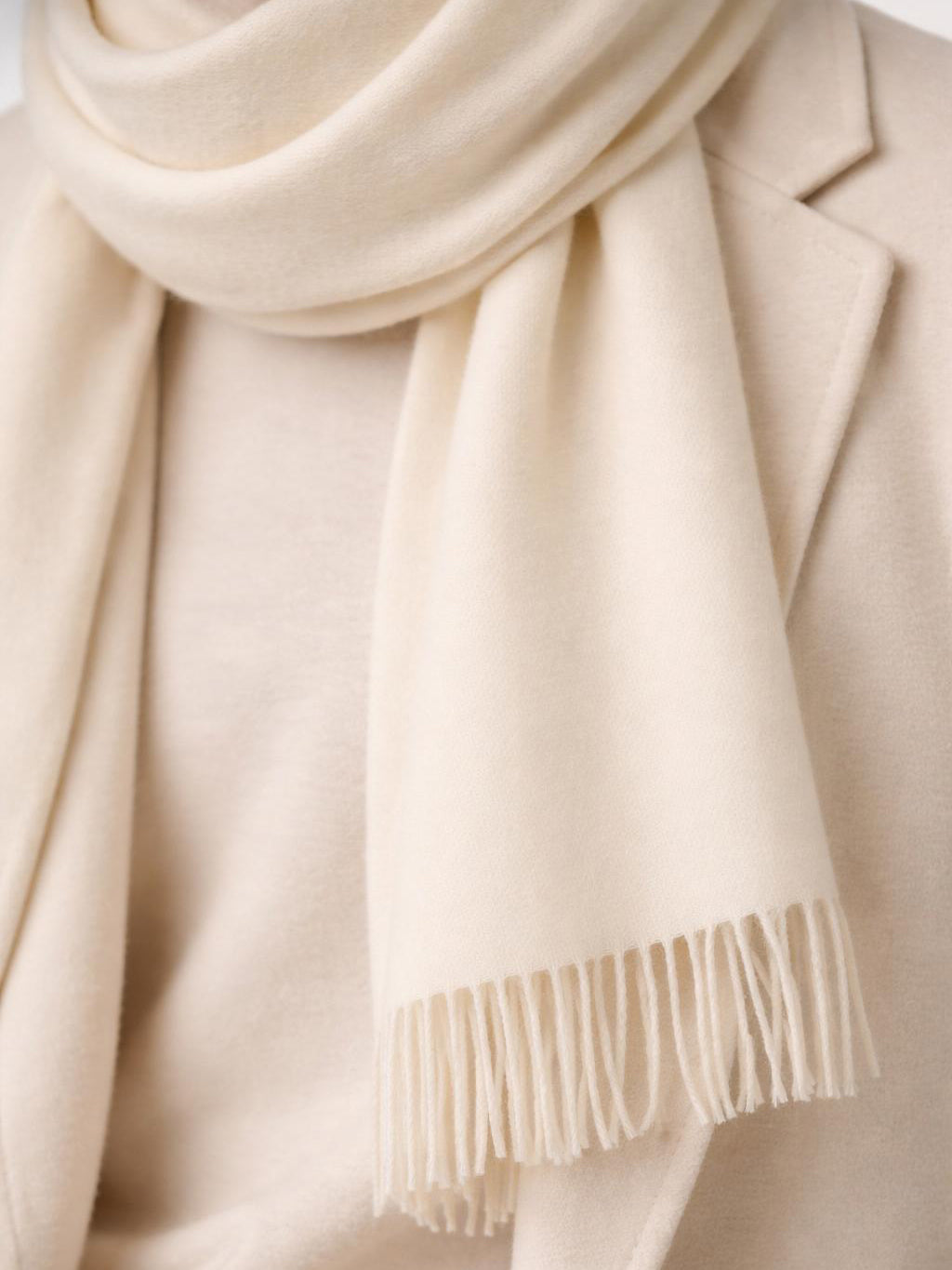 Men's Cashmere Fringed Scarf White | Gobi Cashmere