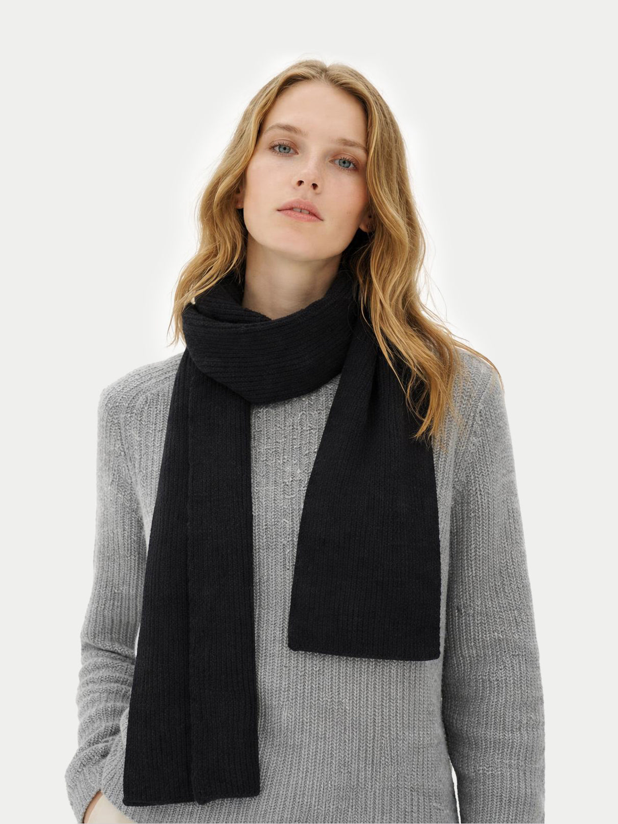 GOBI カシミヤシルク ショール ブラック ユニセックス カシミヤ フィッシャーマンニットスカーフ - ブラック | GOBI