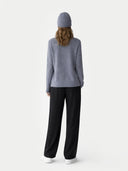 € 99 Cashmere Hat & Sweater Set Grey worn by model, back view on white background