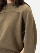 Oval-Sleeve Cropped Cashmere Sweater Burgundy worn by model, detail view, on white background