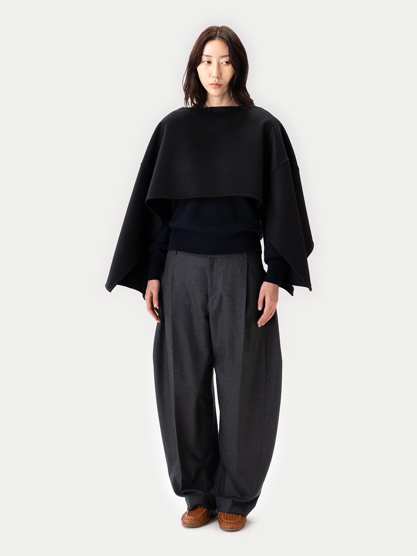 新品タグ付き✨　GOBI ヤク　ポンチョ レディース マルチウェイ カシミヤポンチョ - ブラック | GOBI