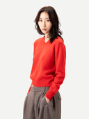 Women's Dual-Collar Cashmere Sweater Fiery Red  worn by model, detail view on white background