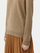 Cashmere € 99 Hat & Sweater Set Taupe , detail view on white background