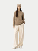 Cashmere € 99 Hat & Sweater Set Taupe worn by model, front view on white background