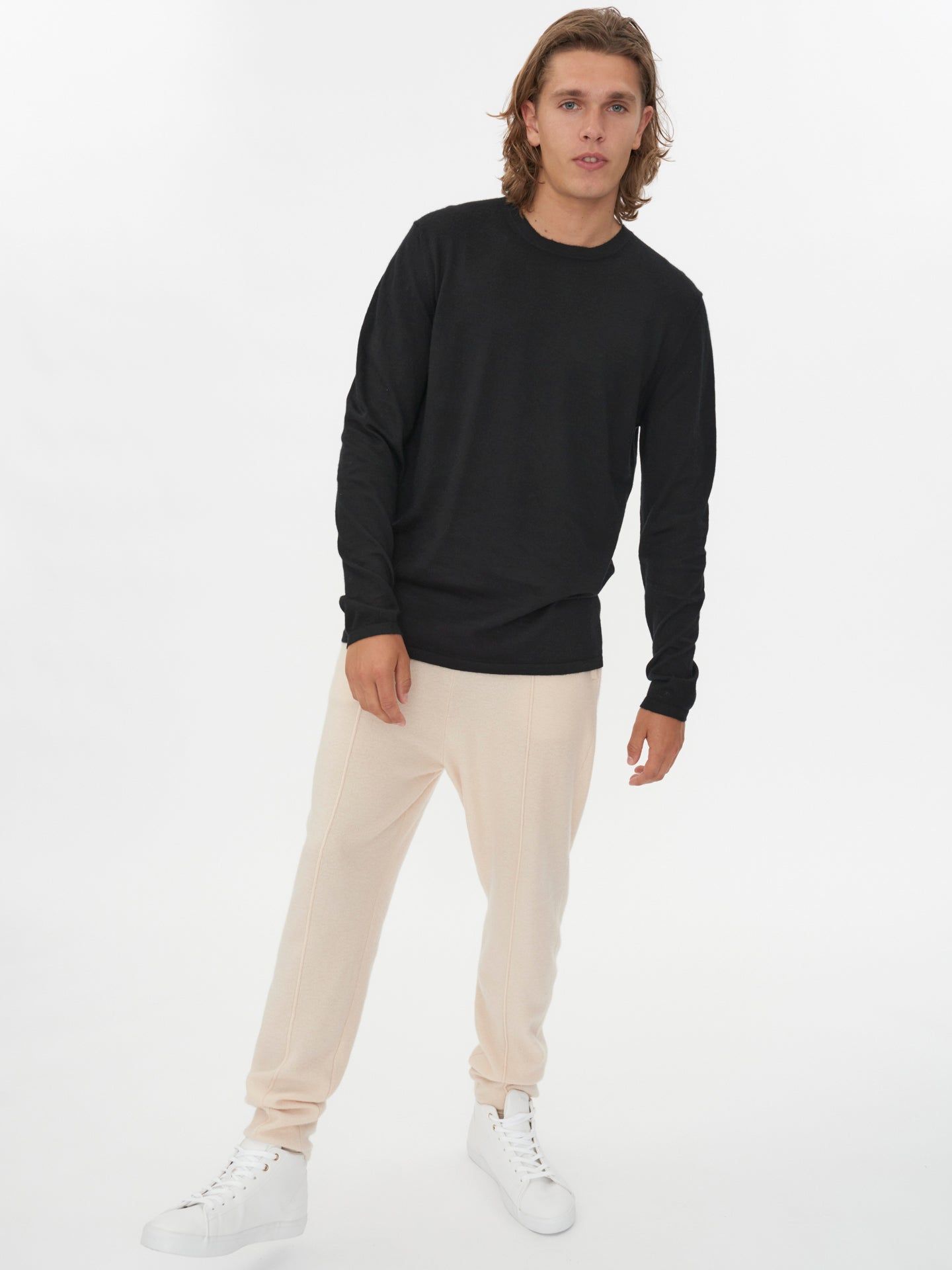 Men's Cashmere Silk Round Neck Black - Gobi Cashmere 