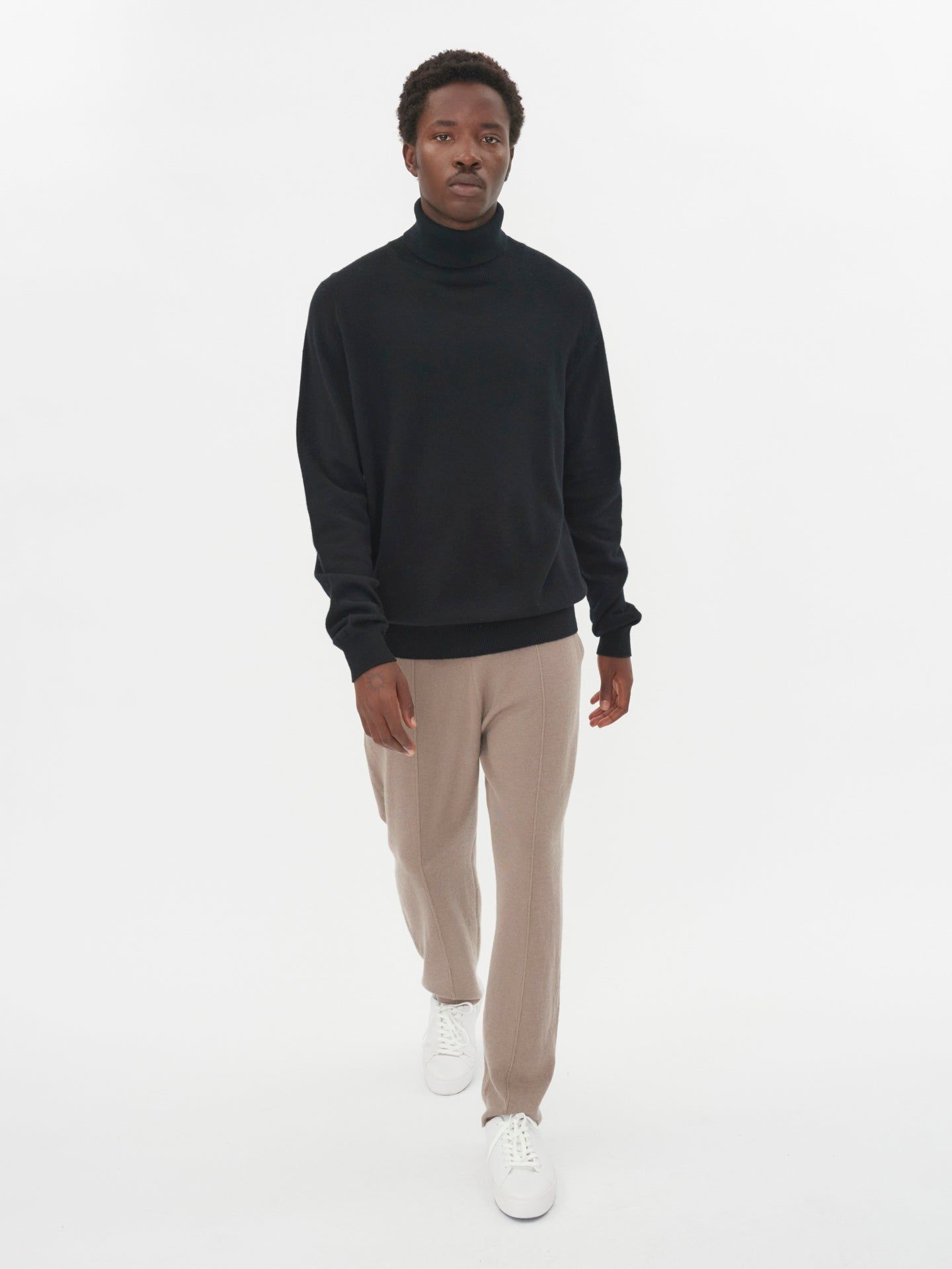 Men's Cashmere Turtle Neck Sweater Black - Gobi Cashmere