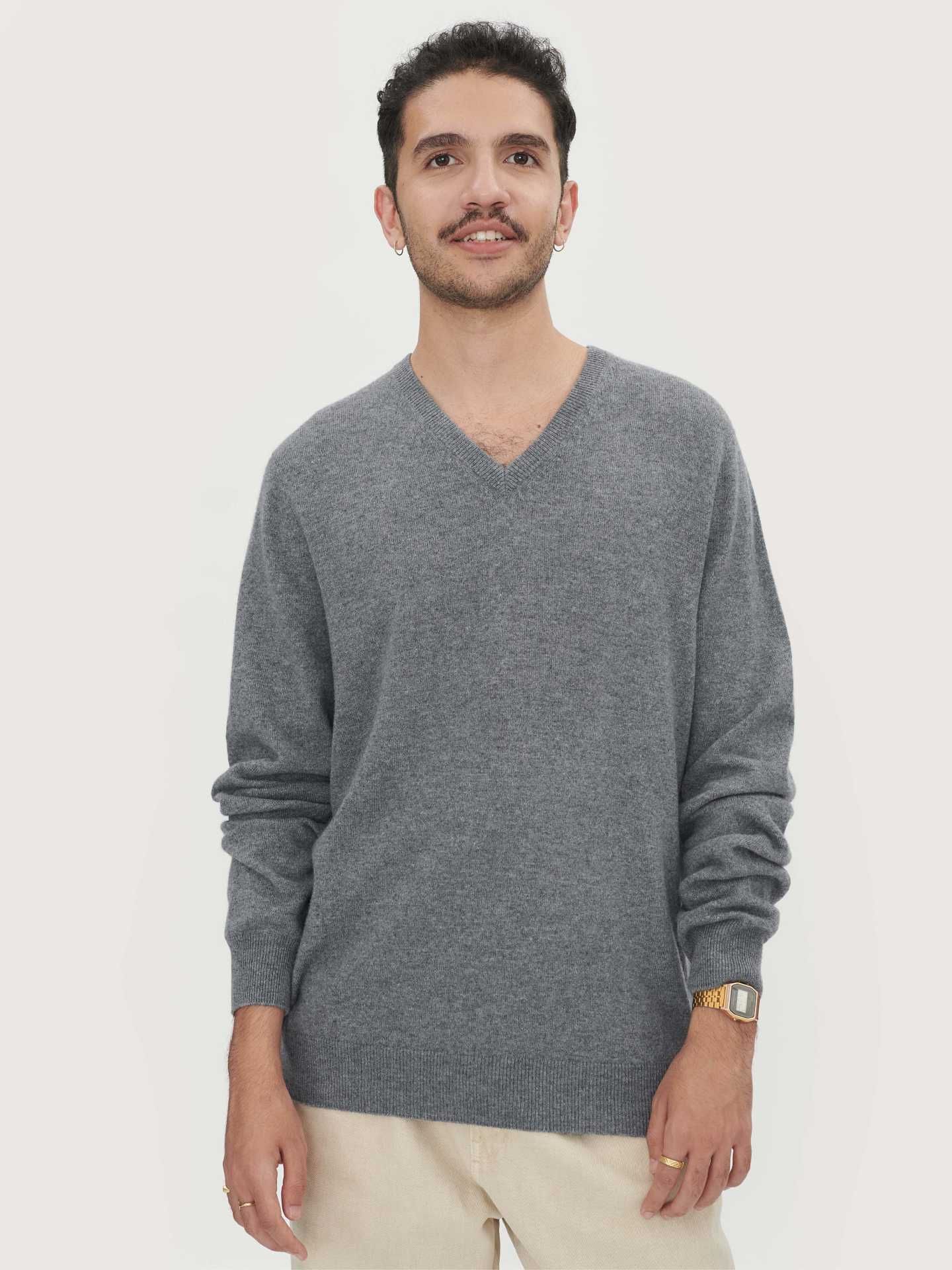 Men's Cashmere V-Neck Sweater Dim Gray - Gobi Cashmere