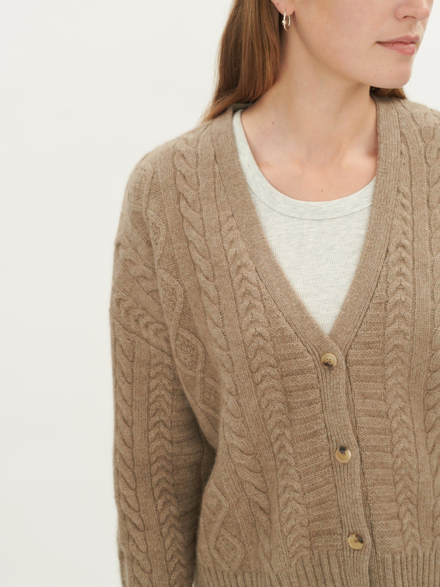 Women's Cashmere Chunky Cable Cardigan Taupe - Gobi Cashmere