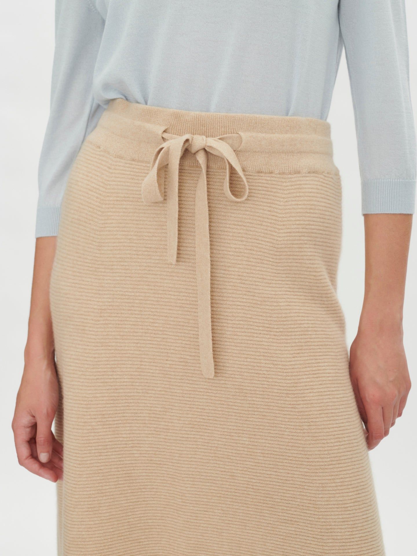 Women's Cashmere Midi Skirt Beige - Gobi Cashmere