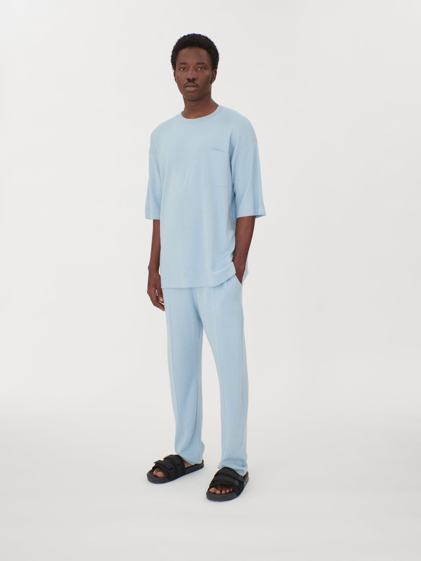 Men's Silk Cashmere Pocket T-Shirt Cerulean - Gobi Cashmere