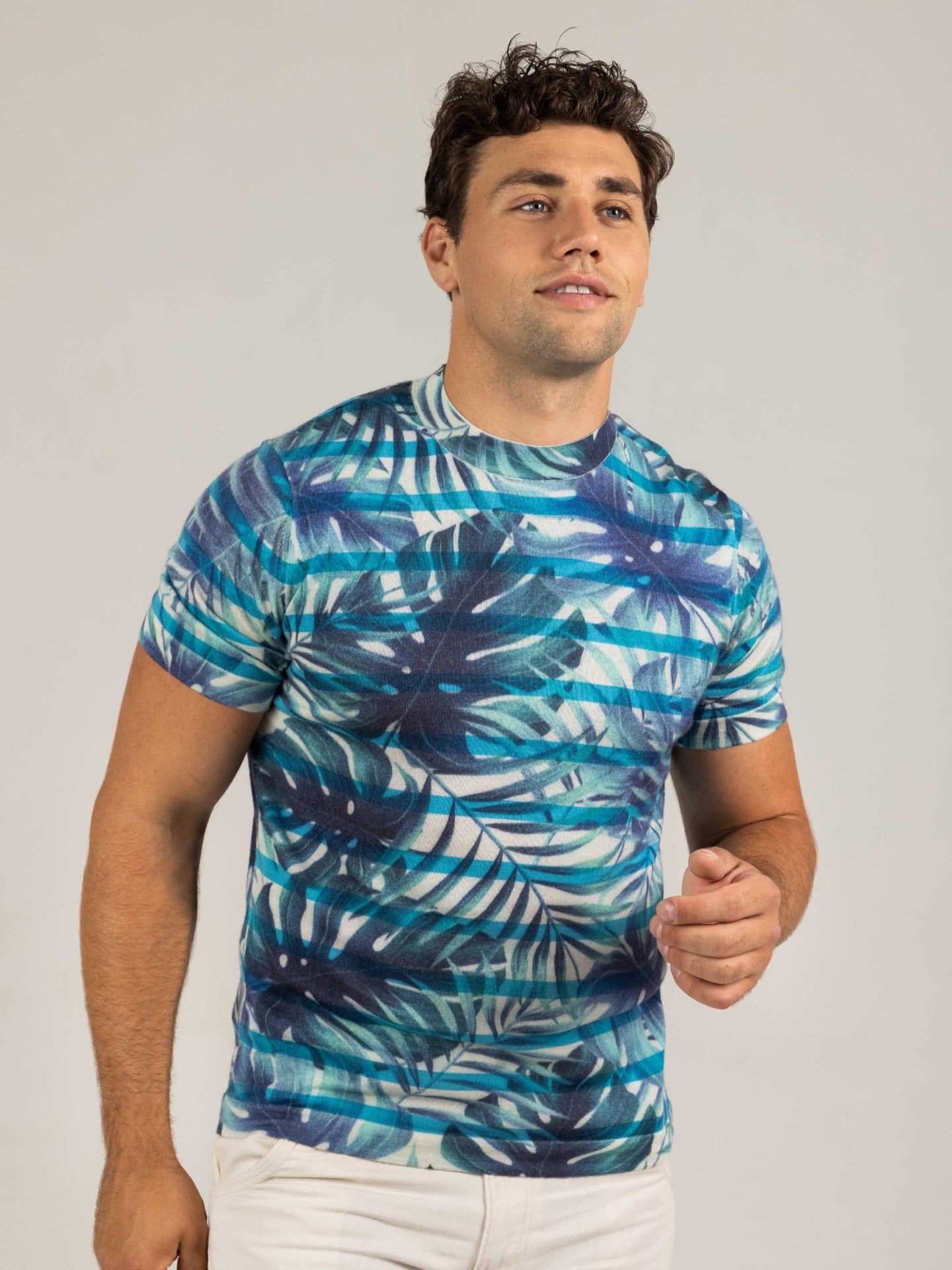 Men's Cashmere Tropical Print T-Shirt Horizon Blue - Gobi Cashmere