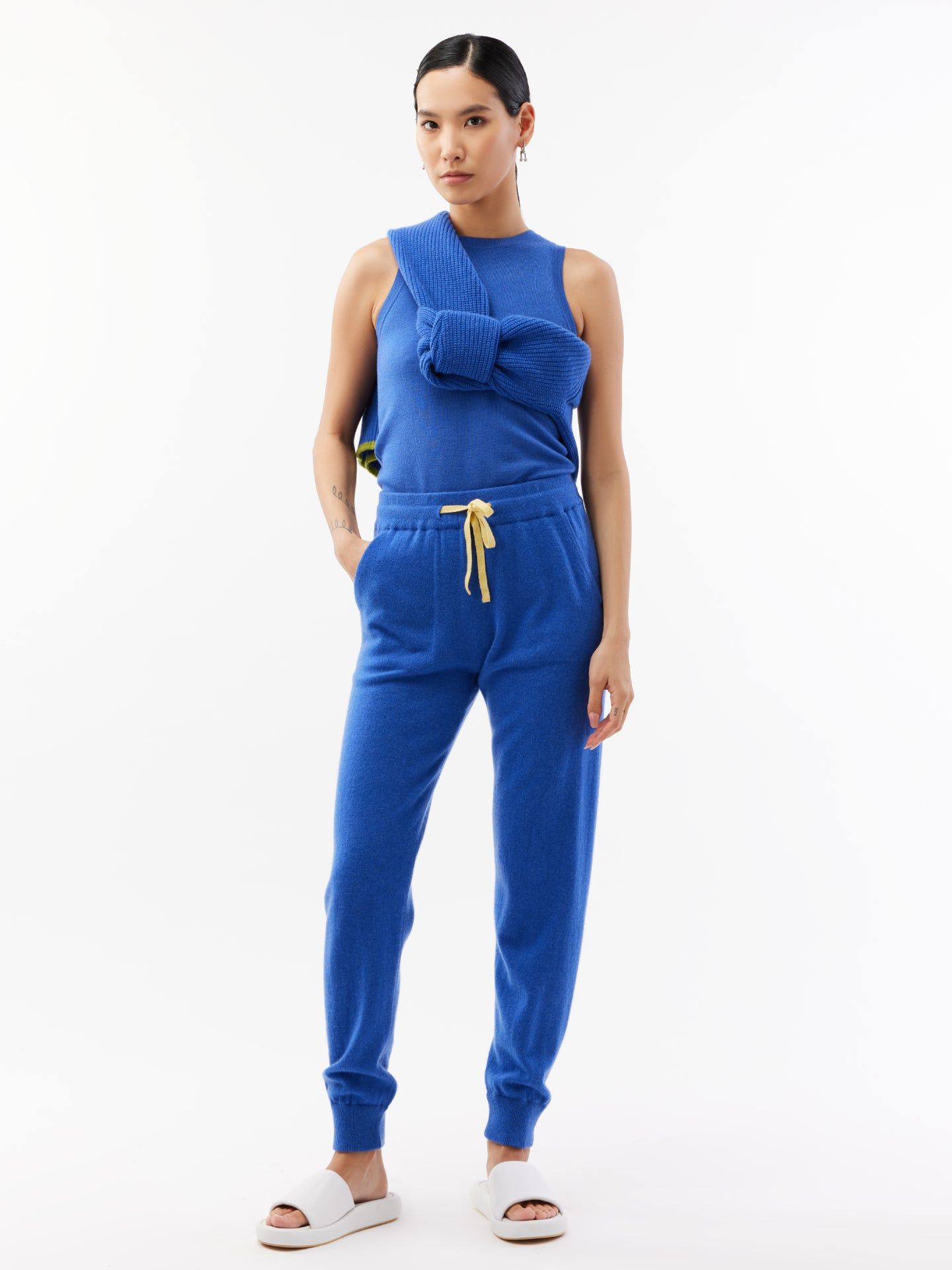 Women's Cashmere Contrasted Cuffer Jogger Strong Blue - Gobi Cashmere